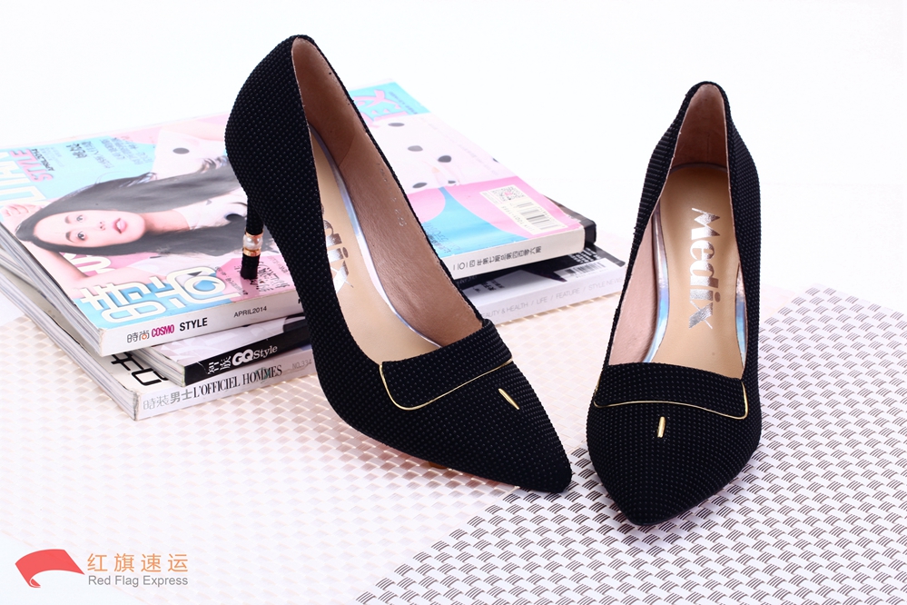 16396211758385.jpg 攝圖網(wǎng)_500766859_高跟鞋(企業(yè)商用)_副本.jpg