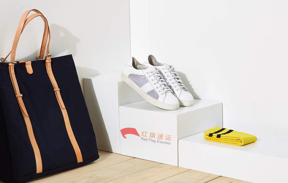 16558648838176.jpg 攝圖網_500512259_配飾鞋包靜物(企業商用)_副本.jpg